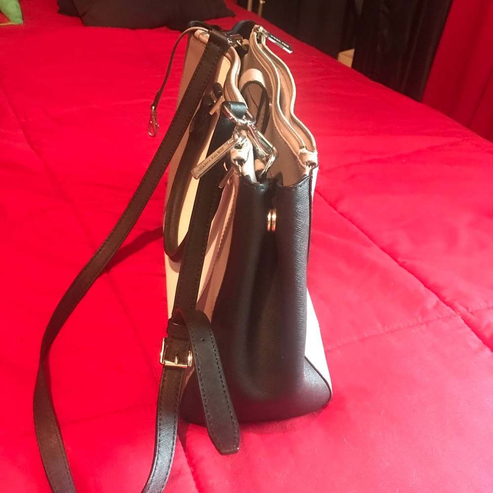 🖤EGUC🖤MK BLK, GRY, WHITE  MED TOTE - BAG W/STRAP - Picture 3 of 6